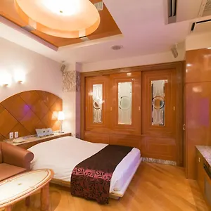 D-wave Shinjuku（adult Only) 3* Tōkyō